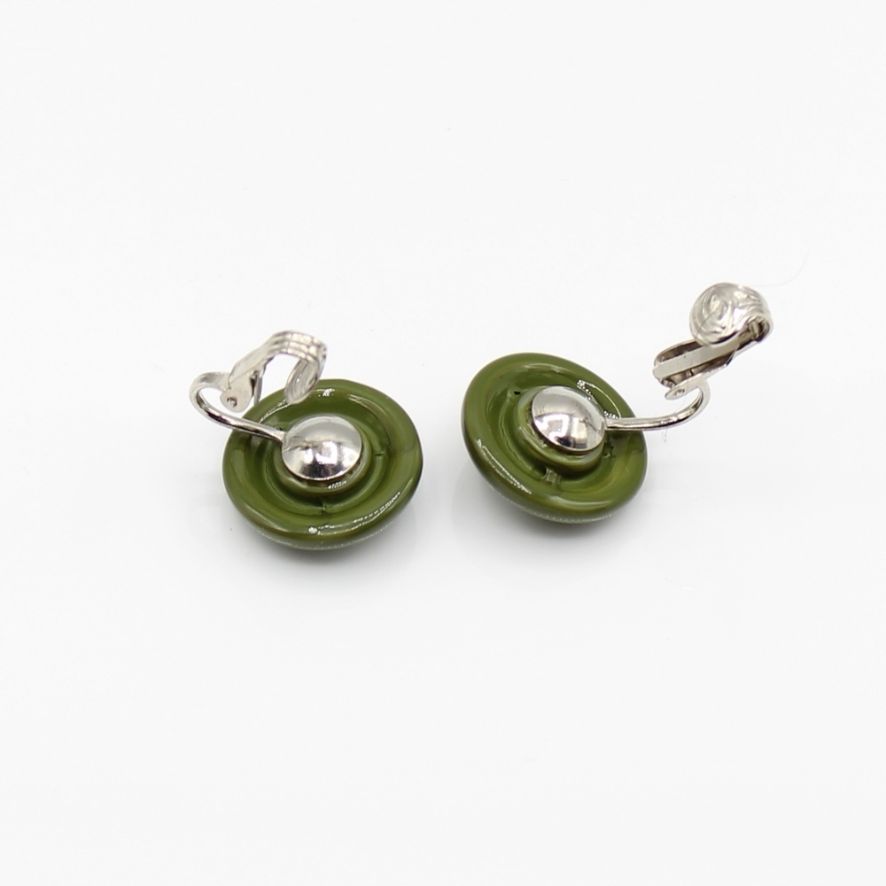 Vintage enamel button clip earrings - Picture 4 of 7
